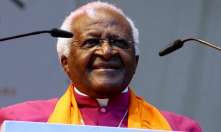 La “nazione arcobaleno” di Desmond Tutu rimane un’utopia