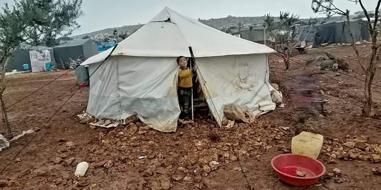 Ecco come (non) si vive il Natale nei campi profughi tra Siria e Kurdistan