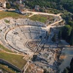 Il teatro greco di Siracusa, patrimonio dell’Umanità minacciato dall’ottusità della politica