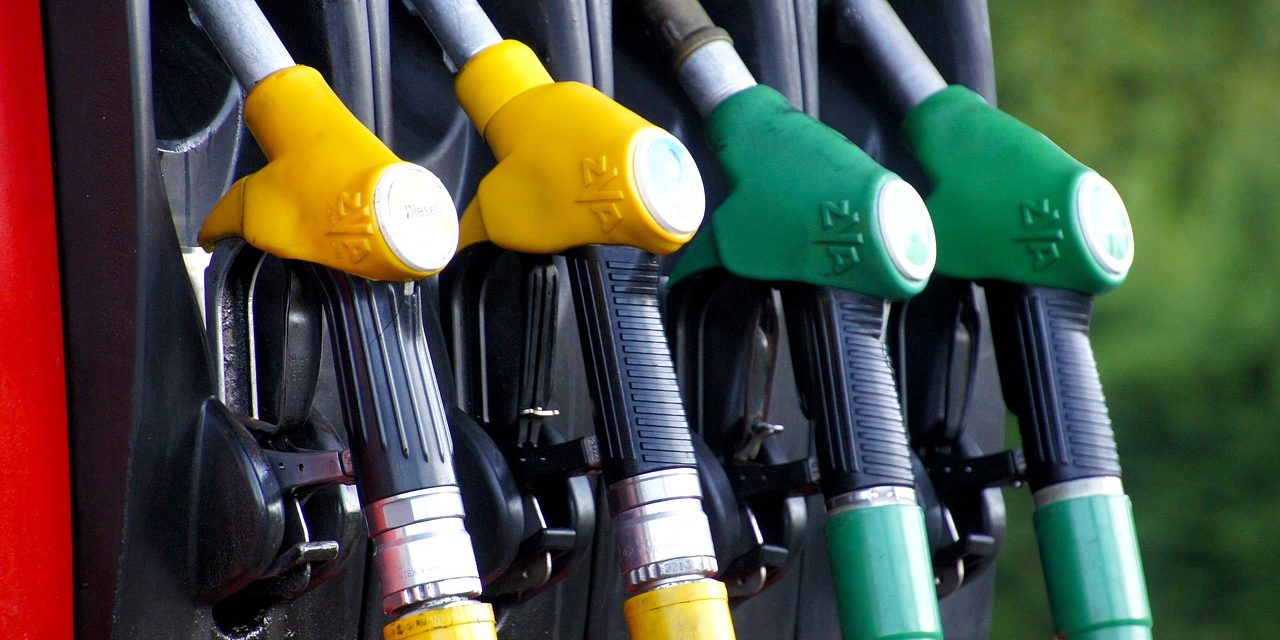 Dal 2035 stop a motori diesel e benzina: l’Italia, indietro sugli e-fuel, rischia di rimanere a piedi