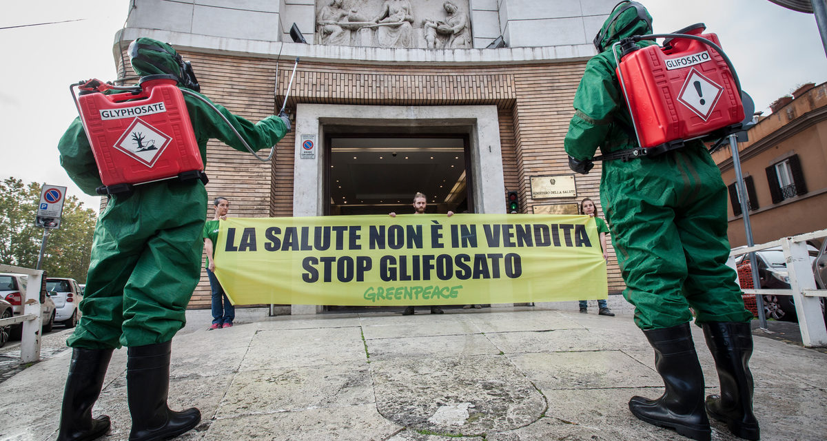 L’UE decide sul glifosato: Greenpeace chiede al governo italiano di vietarlo