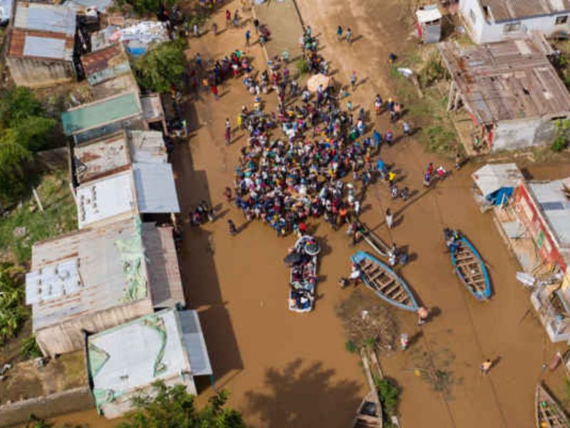 Umanità in fuga: il report di Legambiente e UNHCR su crisi climatica e migrazioni