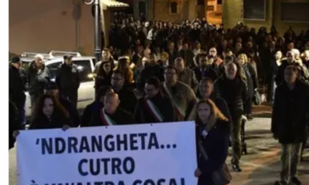 Il miracolo civile di Cutro, che denuncia e scende in piazza contro la ‘ndrangheta
