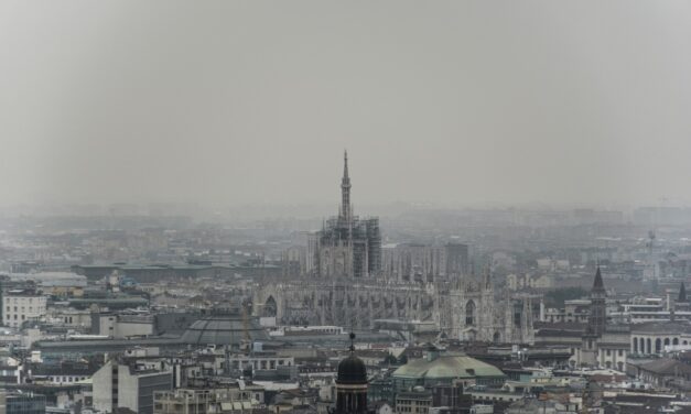 A Milano l’aria è irrespirabile, non solo per lo smog